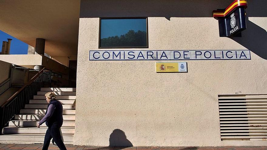 En libertad con cargos el comisario de Fuengirola detenido por Asuntos Internos