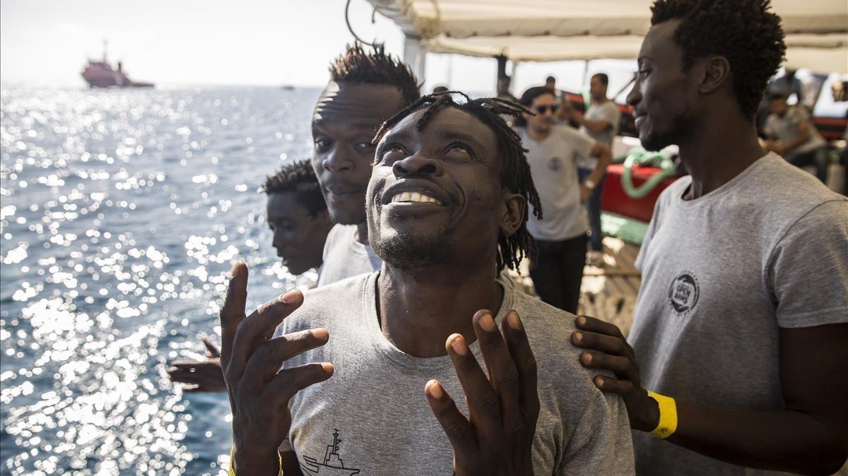 zentauroepp44148883 migrants aboard the open arms aid boat  of proactiva open ar180704181801