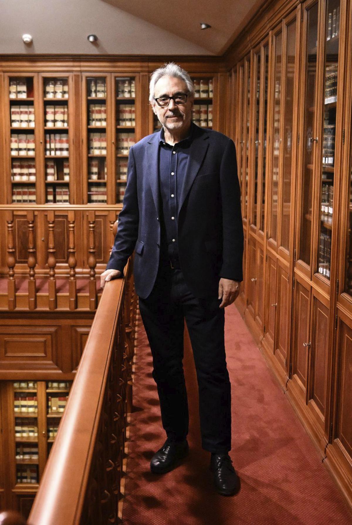 Lorrio asegura que la muralla descubierta ahora es «digna de la Dama». | ÁXEL ÁLVAREZ