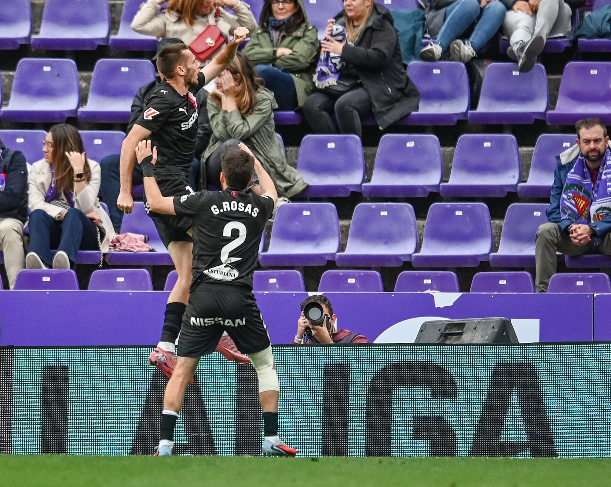 Fútbol. Partido correspondiente a la jornada 10 de Segunda División temporada 2025-2026 entre el Real Valladolid y el Sport. Gijón. Estadio Municipal José Zorrilla Partido de la Liga Hypermotion entre el Real Valladolid CF y el Real Sporting celebrado en el estadio José Zorrilla, Valladolid. 19/10/2025 - Ricardo Ordóñez