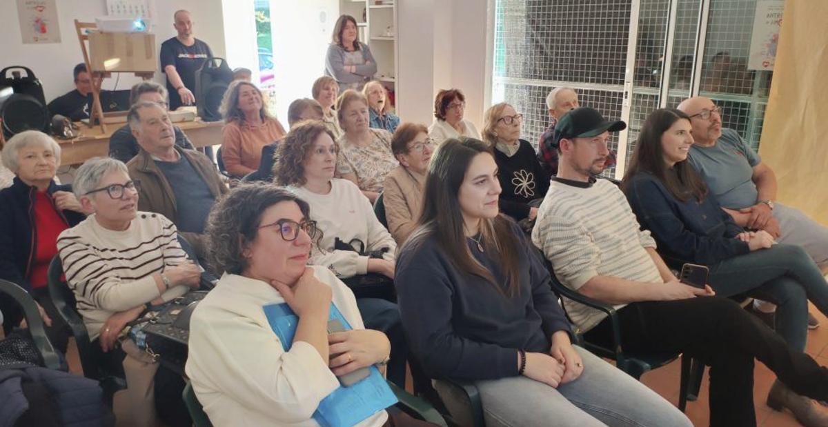 Asistentes a la asamblea general anual.  | FDV