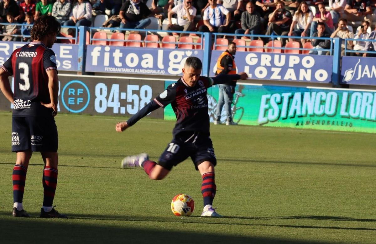 Falta lanzada por Juanmi Callejón en el último partido que acabó en gol.
