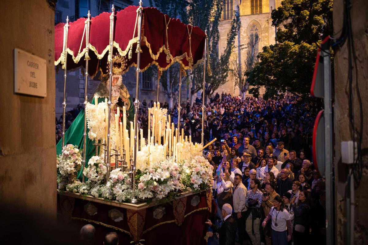 El pas de l'Esperança Macarena