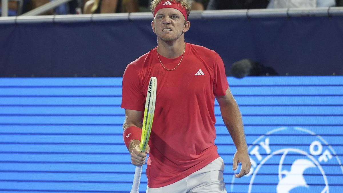 Davidovich gana a Arnaldi en las semifinales de Delray Beach.