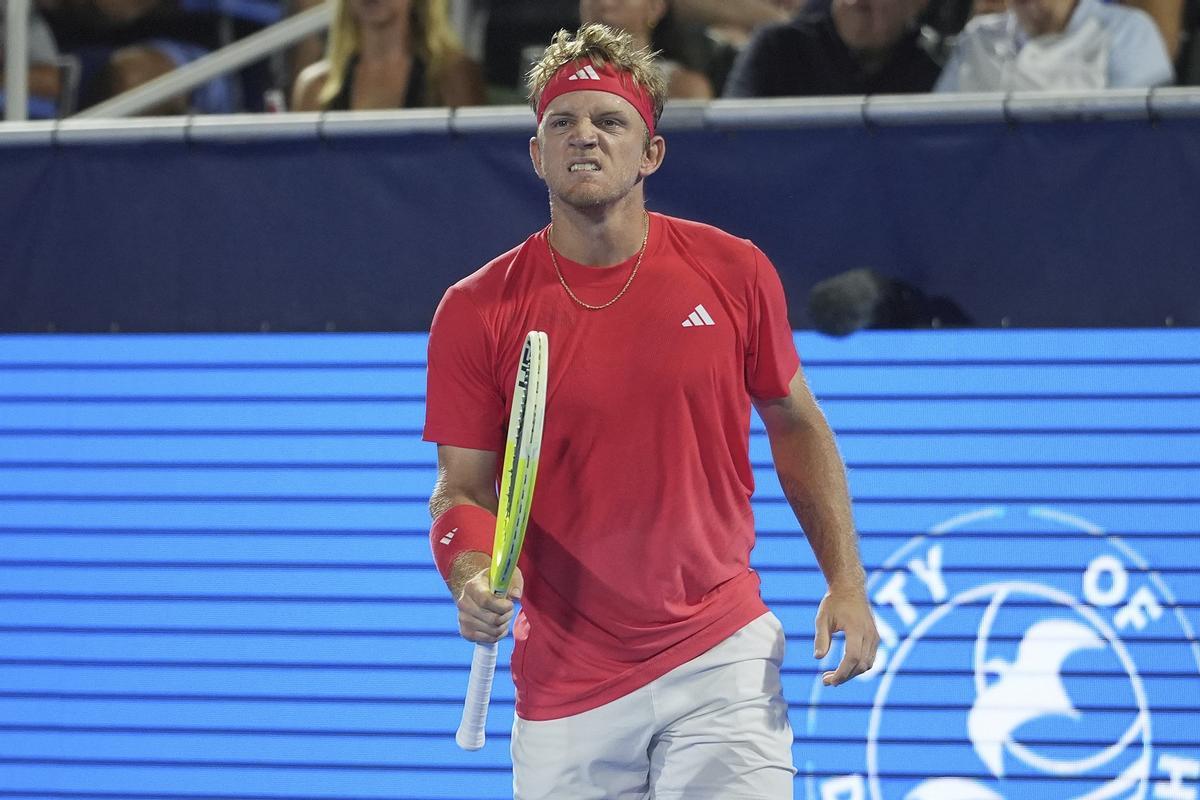 Davidovich gana a Arnaldi en las semifinales de Delray Beach.