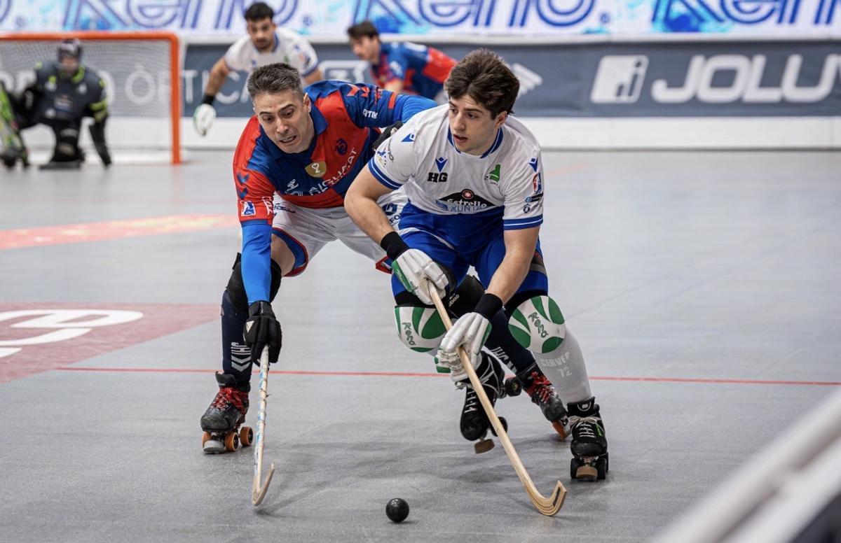 Matias Pascual en una disputa amb Nil Cervera