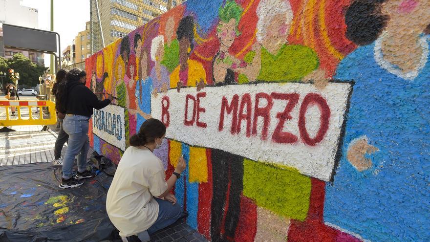 El Mural de la igualdad de género luce en el IES Isabel de España