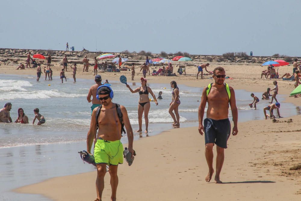 Tramo de la playa de Guardamar donde una pareja murió ahogada