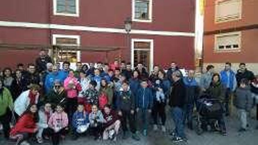 Participantes en la &quot;San Silvestre&quot; de Villayón .