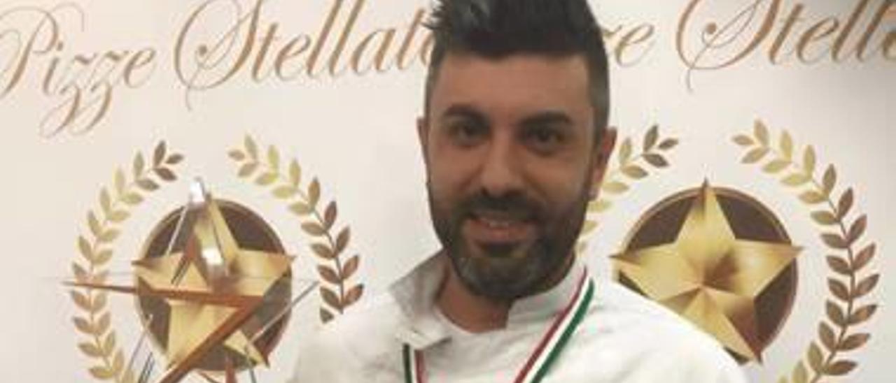 Un joven de Carcaixent cocina la tercera mejor pizza del mundo