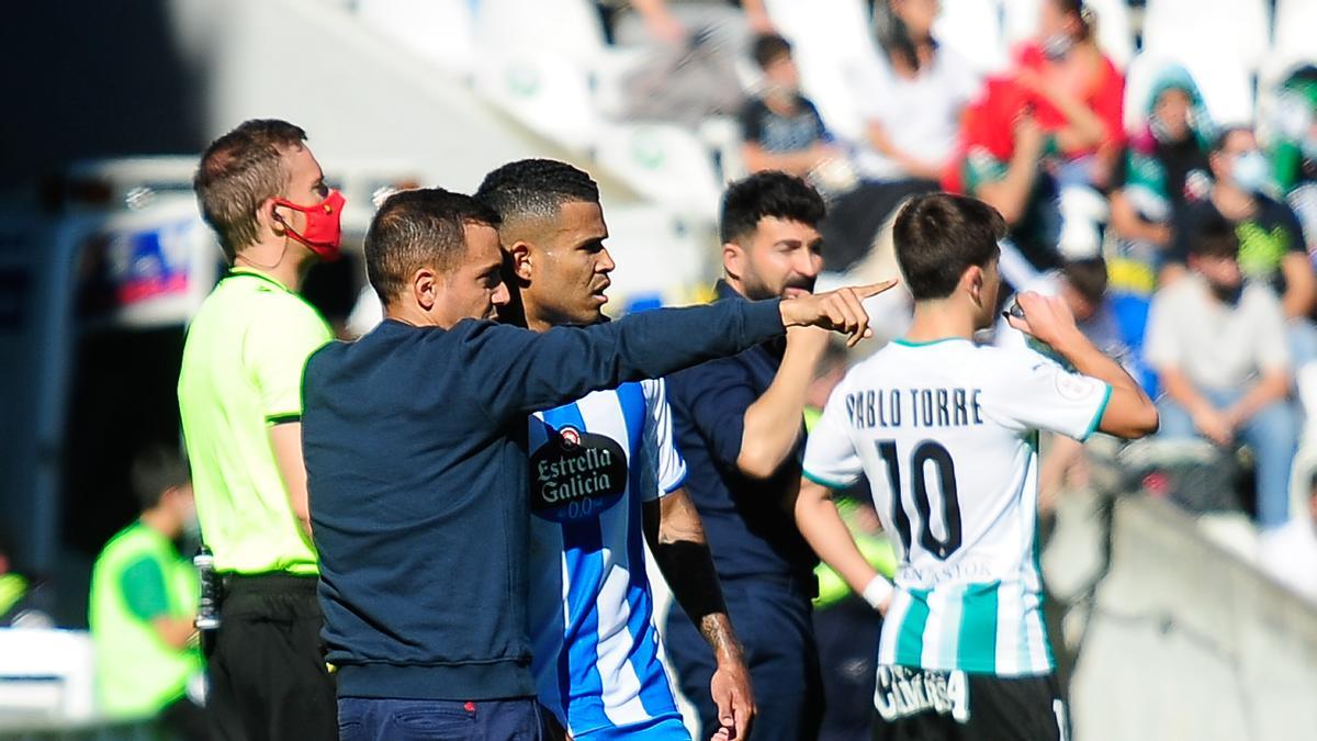 El Racing de Santander y el Deportivo empatan 0-0