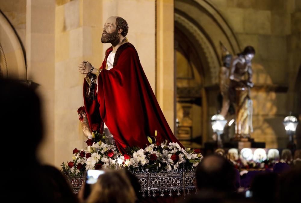 Procesión de las Lágrimas de San Pedro, en Gijón