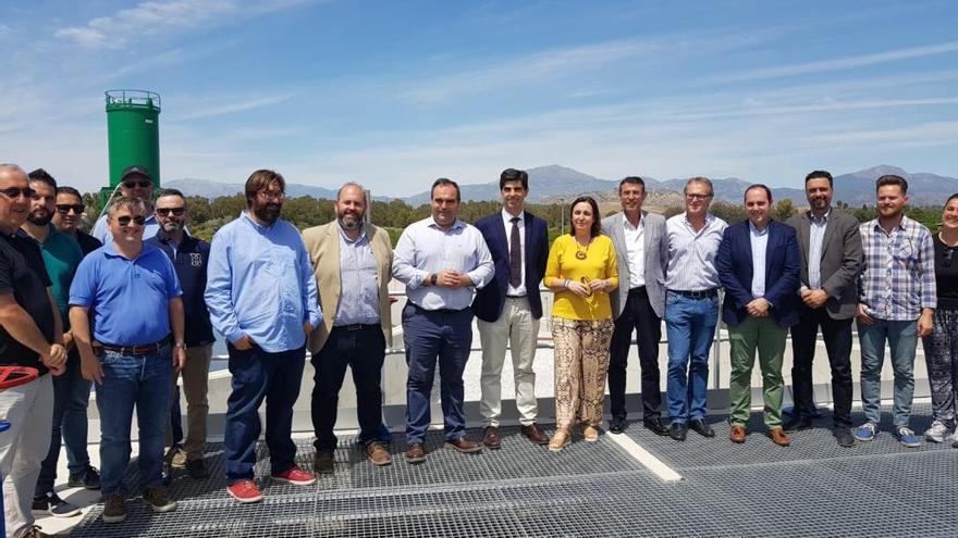 La viceconsejera Ana Corredera con los alcaldes de Pizarra, Coín y Álora, entre otras autoridades.