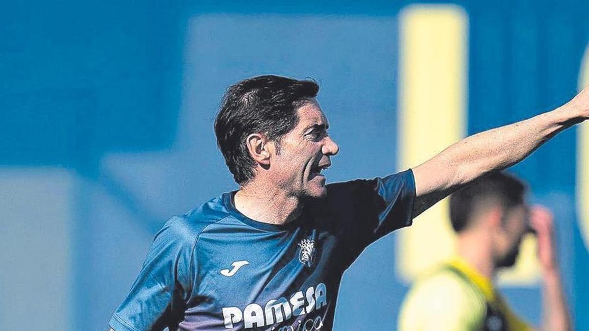 Marcelino García Toral durante un entrenamiento del Villarreal CF