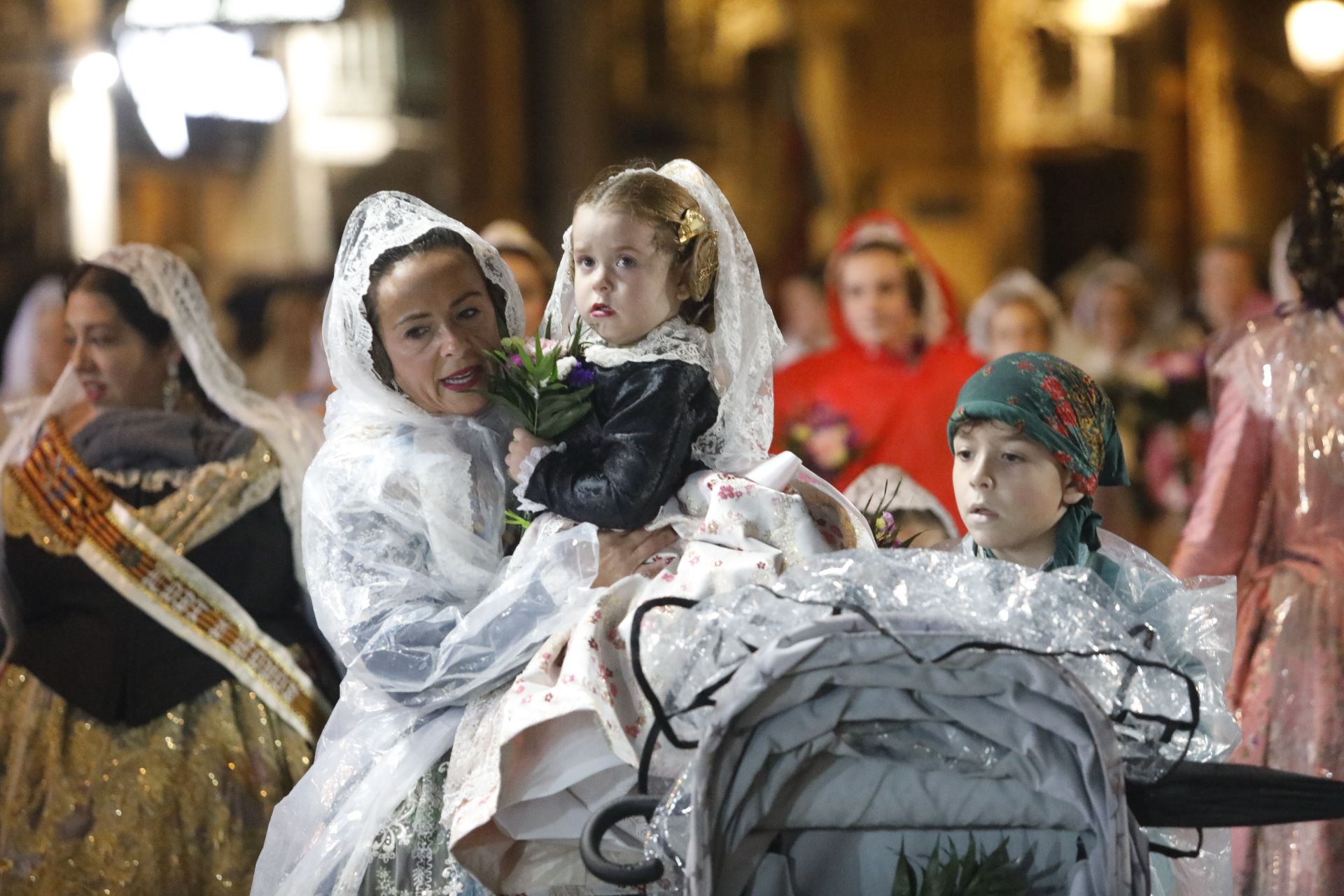 Búscate en el primer día de ofrenda por la calle de la Quart (entre las 19:00 a las 20:00 horas)