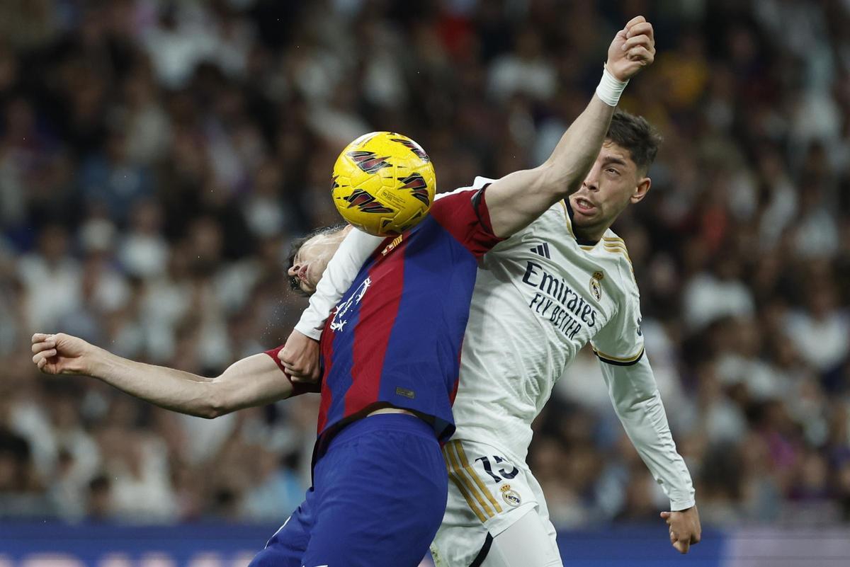 Real Madrid - FC Barcelona. Real Madrid - FC Barcelona.