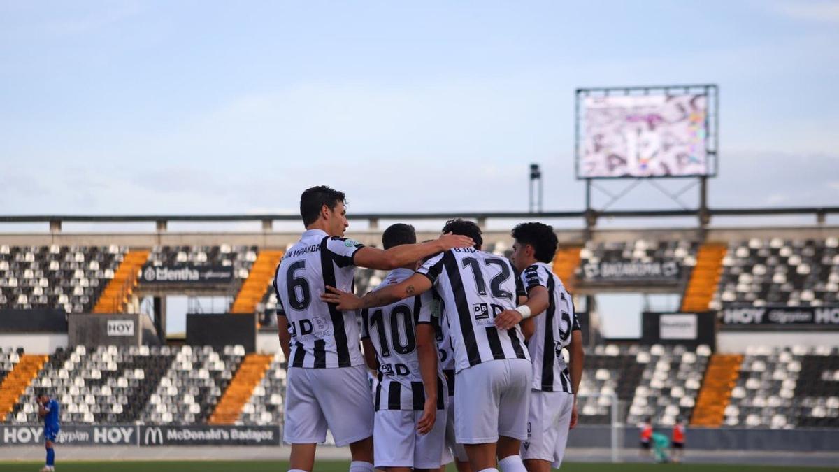 Los blanquinegros inician ante el Tenerife B y cierran contra el Xerez.