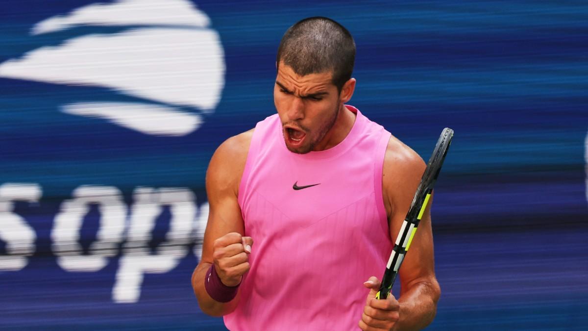 Carlos Alcaraz, en el duelo de octavos de final ante Arthur Rinderknech