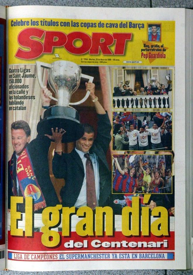 1999 - Las calles celebran el centenario del FC Barcelona, que ofrece sus títulos a la afición