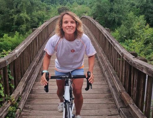 Una espluguense pedaleará unos 200 kilómetros para recaudar fondos contra el cáncer de mama