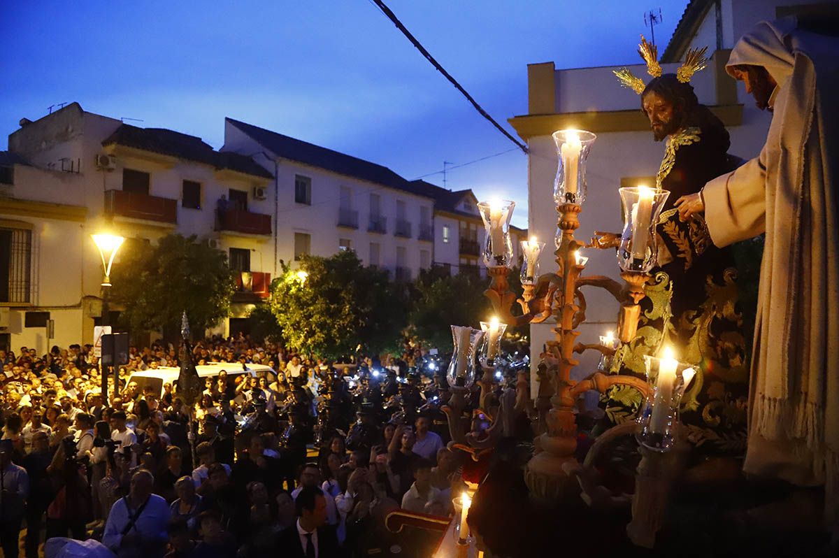 Salida procesional de la pro-hermandad de la Salud de Puerta Nueva