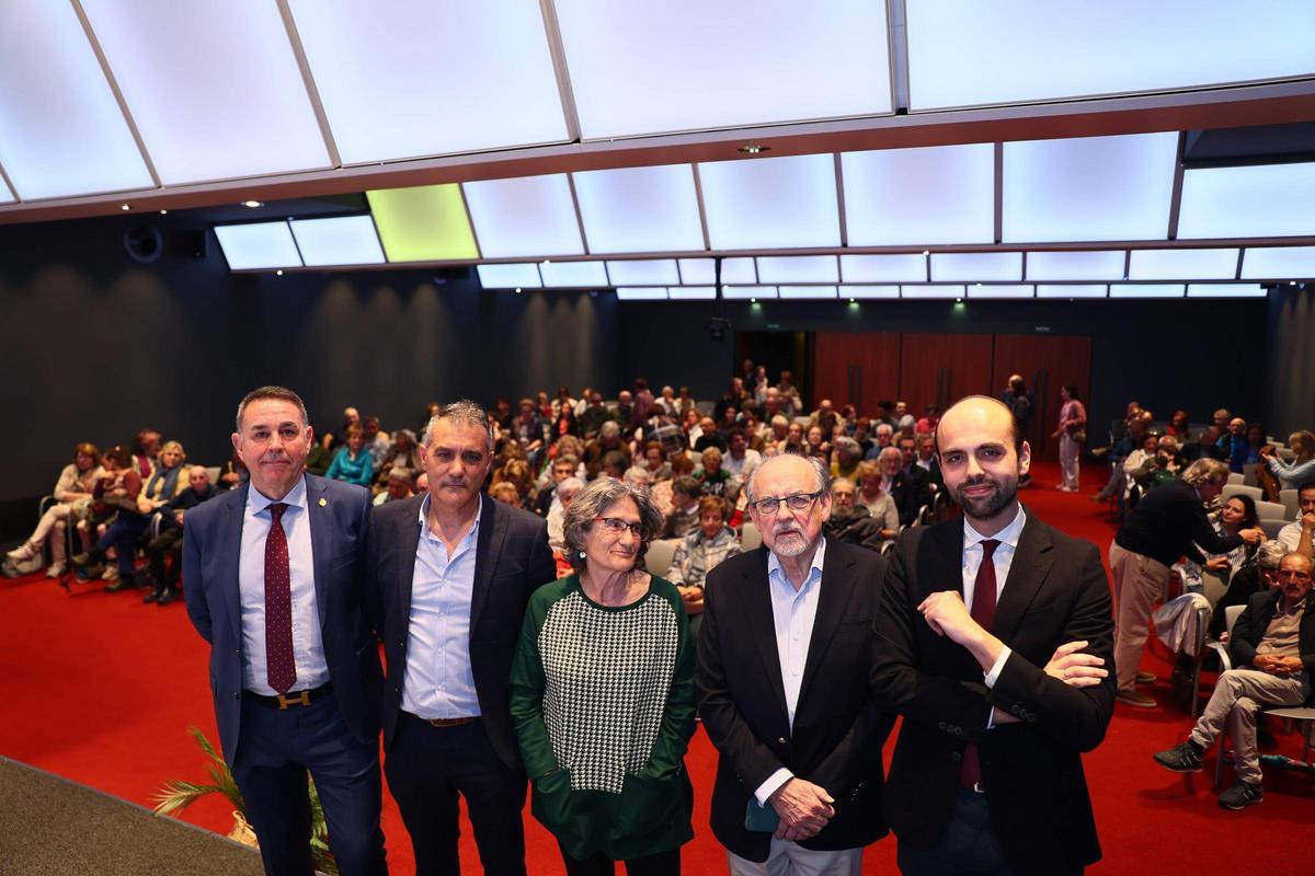Por la izquierda, Ángel  Álvarez, Juan Manuel Rodríguez, Pilar Cartón, Ángel Jiménez Lacave  y Borja del Campo.