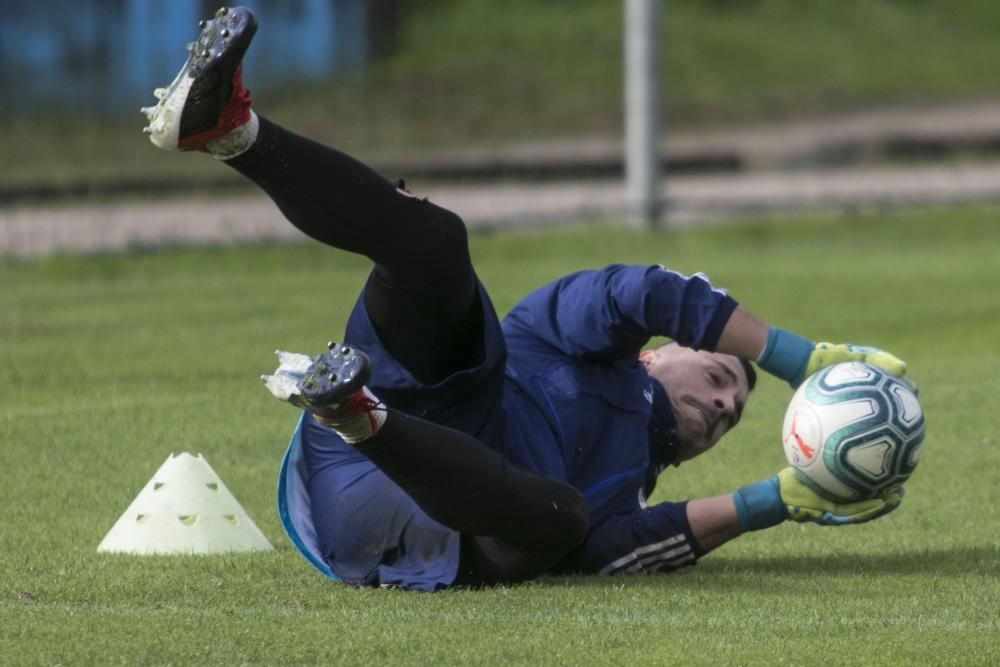 Primer entrenamiento del Real Oviedo después del derbi