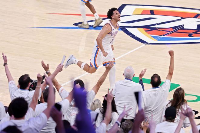 Los Thunder reaccionan ante los Spurs y se acercan a sus segundas Finales seguidas