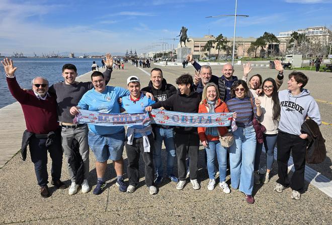 Ambiente celeste previo al partido PAOK - Celta en Tesalónica.