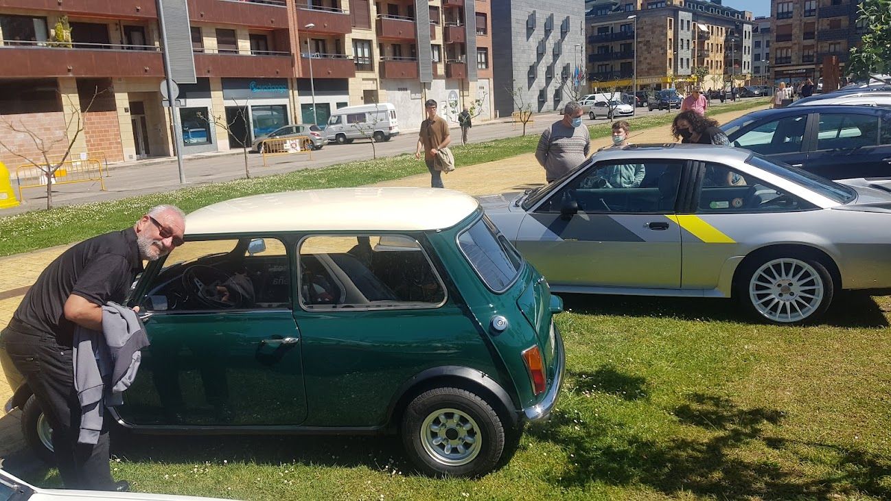 Villaviciosa va sobre ruedas con su feria del motor