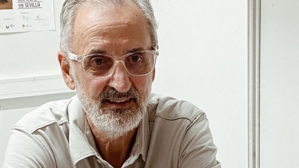 El escritor Rodolfo Castro Galiana