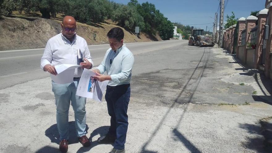 David Ruiz y Rafael García, en los accesos a Zambra.