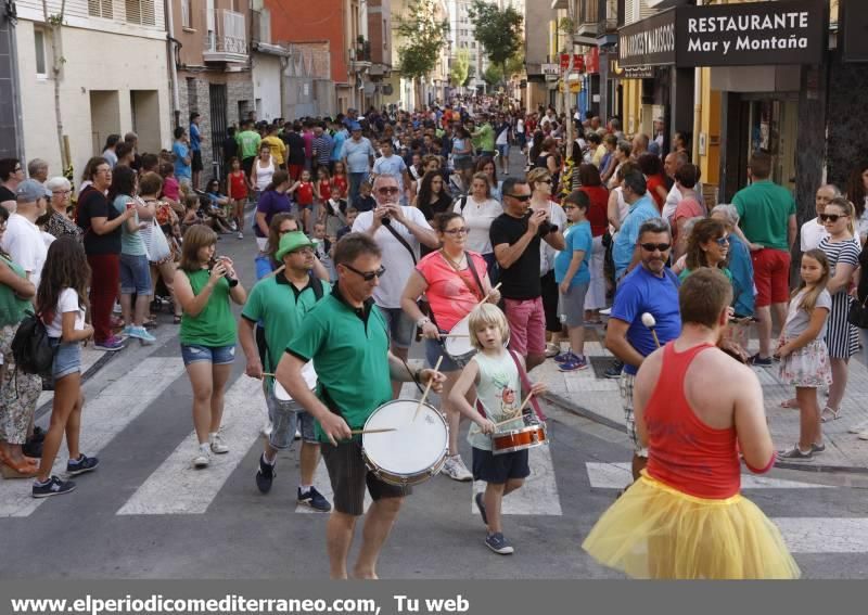 Las calles del Grao se llenan de fiesta