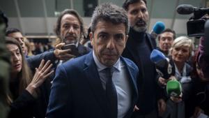 Alts càrrecs del PP avisen del mal que fa la permanència de Mazón