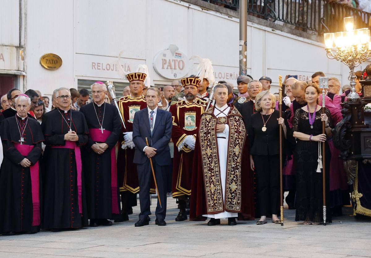 Misa y procesión del Cristo de la Victoria de Vigo, en imágenes