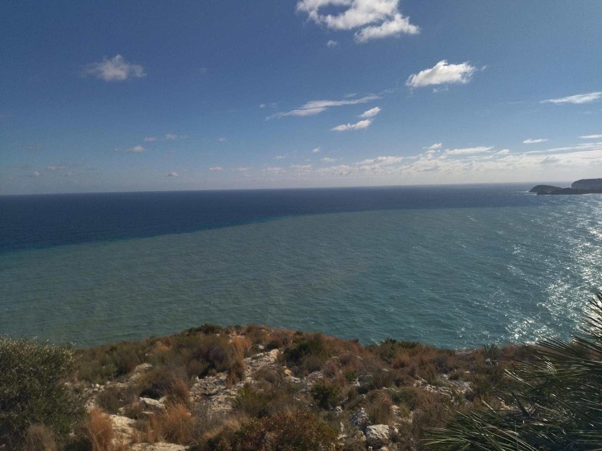 Un mar de contrastes (azules) en Xàbia