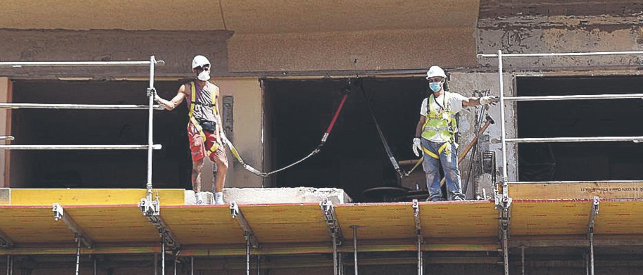 Rehabilitación de un hotel en el sur de Gran Canaria.