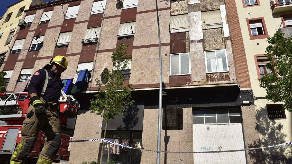 Incendi en un bloc de pisos del carrer Remei de Dalt