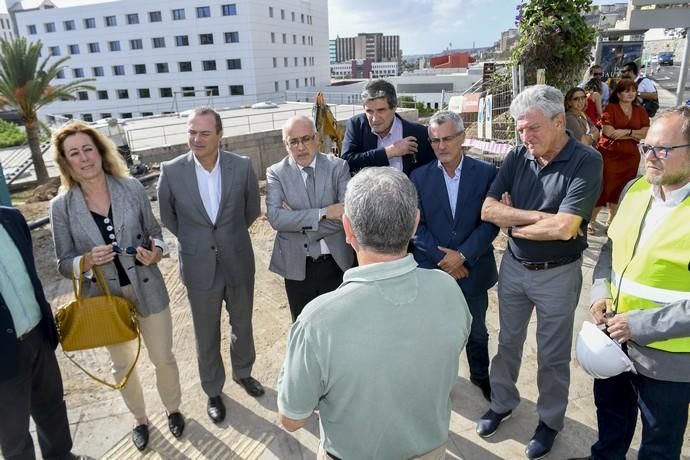 25-09-19 LAS PALMAS DE GRAN CANARIA. AVENIDA BLAS CABRERA FELIPE. LAS PALMAS DE GRAN CANARIA. METROGUAGUA. MetroGuagua en Blas Cabrera Felipe. El alcalde y concejales de la Corporación, realizan un recorrido por el tramo de MetroGuagua del Paseo Blas Cabrera Felipe. Fotos: Juan Castro.  | 25/09/2019 | Fotógrafo: Juan Carlos Castro