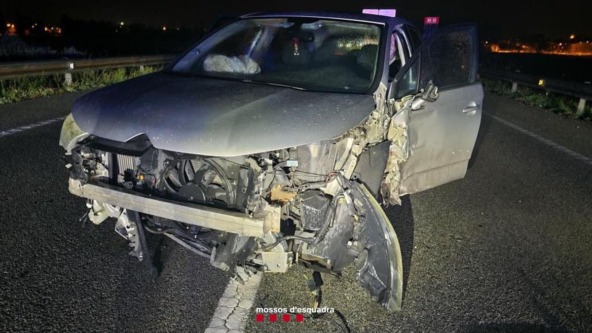 Un dels cotxes implicats en l'accident de l'N-II a Figueres