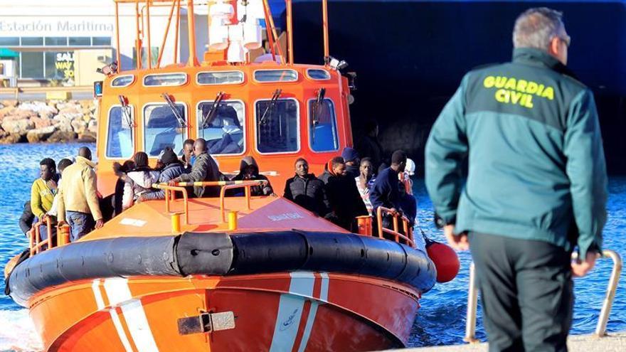 Rescatados en el Estrecho 157 inmigrantes en siete pateras