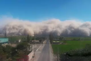 Fenómeno inédito en Perú: una tormenta de arena sorprende al Valle de Ica