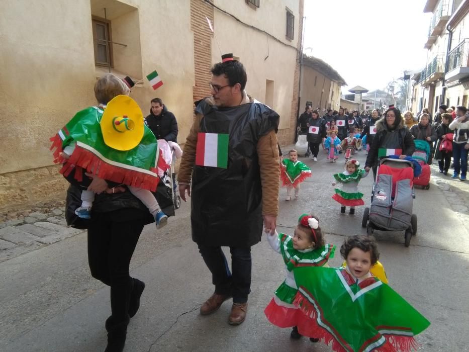 Carnaval en Toro: Desfile de chupetines