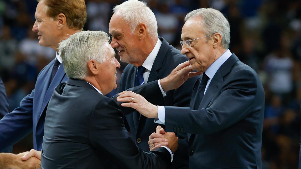 Florentino y Ancelotti en la final de la Supercopa de Europa