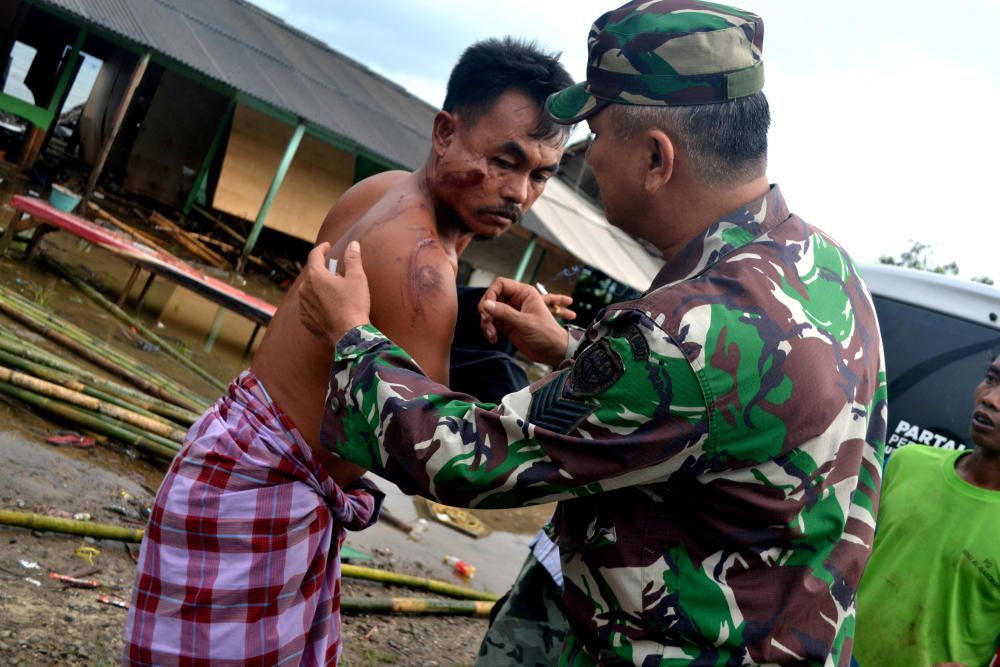 Un tsunami golpea Indonesia