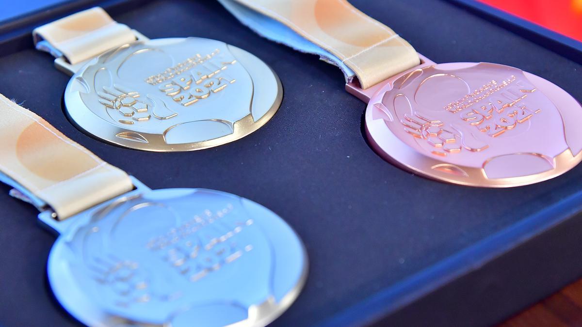 Las medallas de oro, plata y bronce que se llevarán las tres mejores selecciones de la Copa del mundo