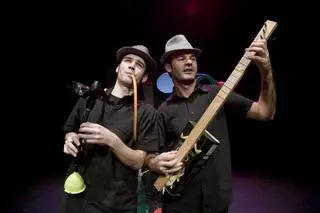 El espectáculo de instrumentos reciclados 'Kacharristán' llega al Teatro Góngora de la mano de la Orquesta de Córdoba y Vibra-Tó