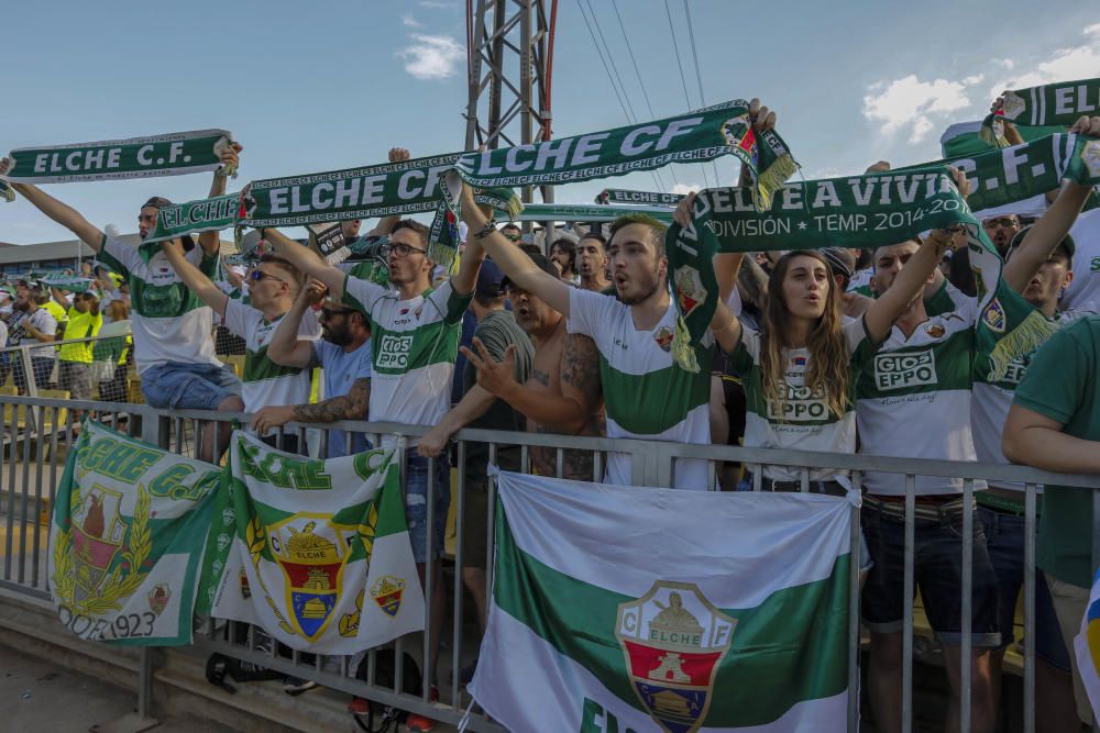 Ascenso Elche CF: imágenes del partido ante el Villarreal B y fiesta sobre el césped