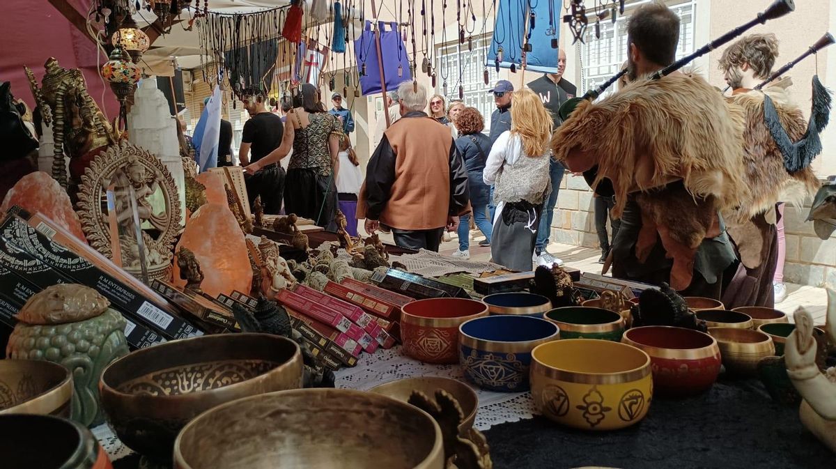 El mercado contará con más de 200 puestos artesanales.