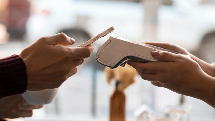 L&#039;estratègia del &quot;contactless&quot; per robar-te mentre pagues amb el mòbil